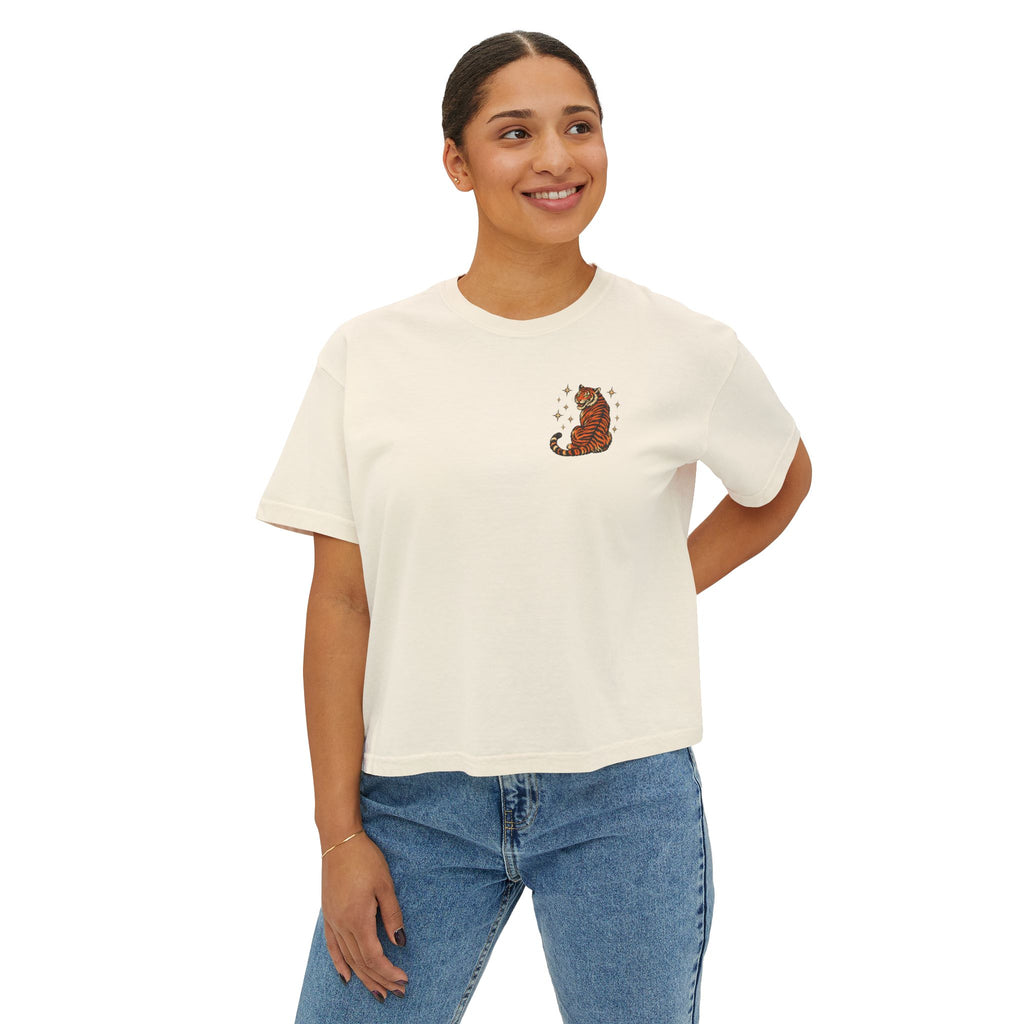 Women's Boxy Tee — Vintage Lantern & Cat Graphic T-Shirt
